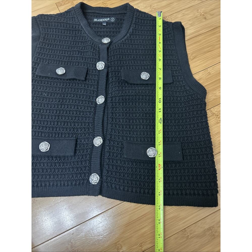 BLANKNYC Black Textured Knit Vest w/Silver Rose Buttons Chic Minimalist Sz S - Picture 3 of 6